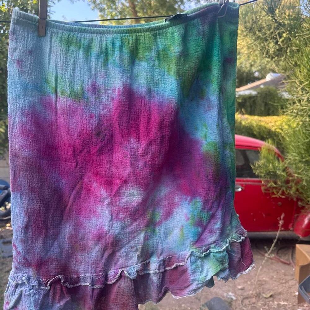 Tie dye skirt with ruffles